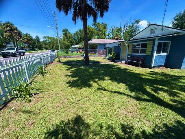 Photo - 5201 Dodge Rd House