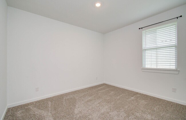 Photo - 10011 Angelina Wds Ln