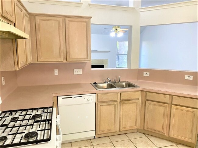 Photo - 3011 Pheasant Run