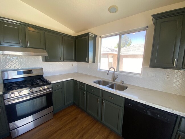 1903 Coral Ct