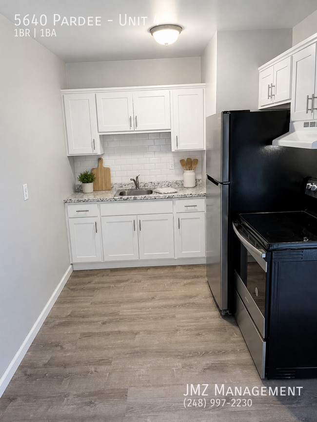 Building Photo - 5640 Pardee-Unit 4 Unit 4