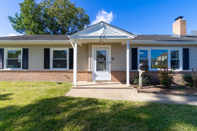 Photo - 417 Schuyler Rd