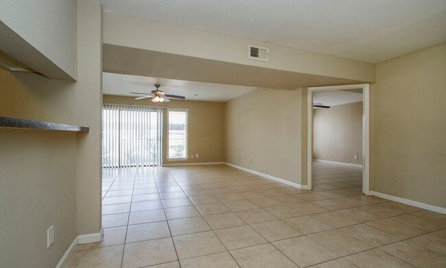 Photo - 2822 S Bartell Dr Unit 6