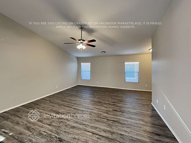 Photo - 1283 E Christopher St