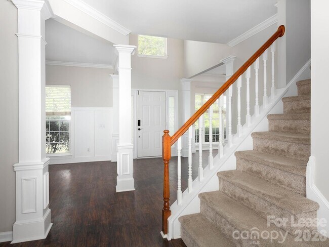 268 Glencoe Ln