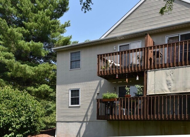 Photo - Cozy 2 Bedroom Condo