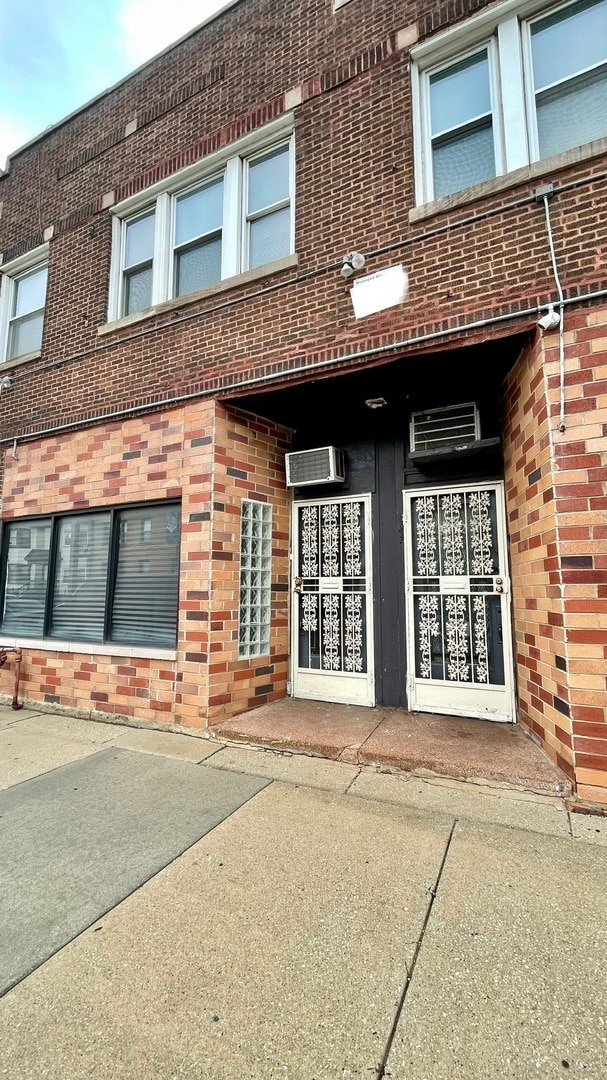 Photo - 3072 E 79th St House