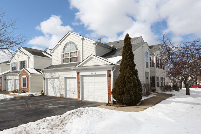 Photo - 600 W Streamwood Blvd Townhome