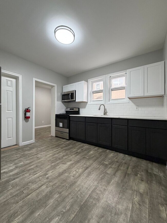 Photo - Somerset Apartments