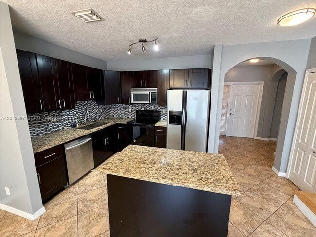 Photo - 2825 SW 127th Way