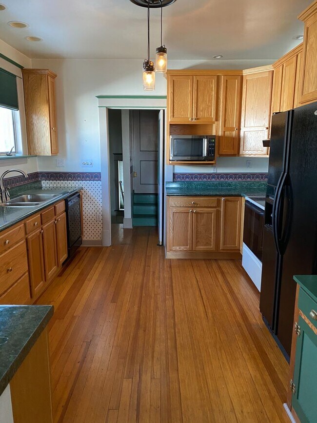 Three Bedroom 1/2 Duplex in Alton Rental House Rental in Alton, IL