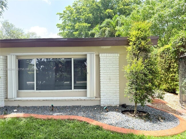 Photo - 9160 SW 73rd St Unit B