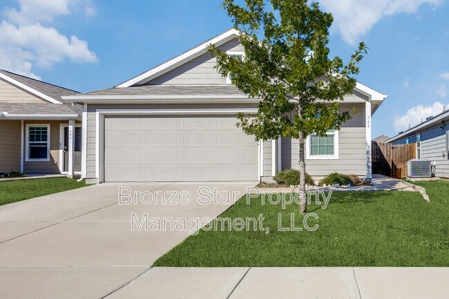 Building Photo - 742 Trestle Dr