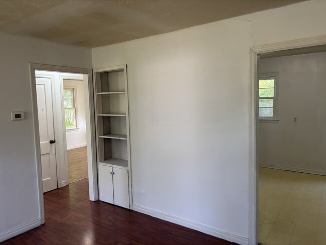 Photo - 1827 E McFarland St