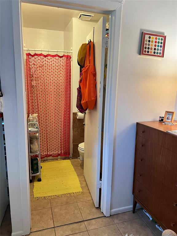 Photo - 3318 Hemlock Ave