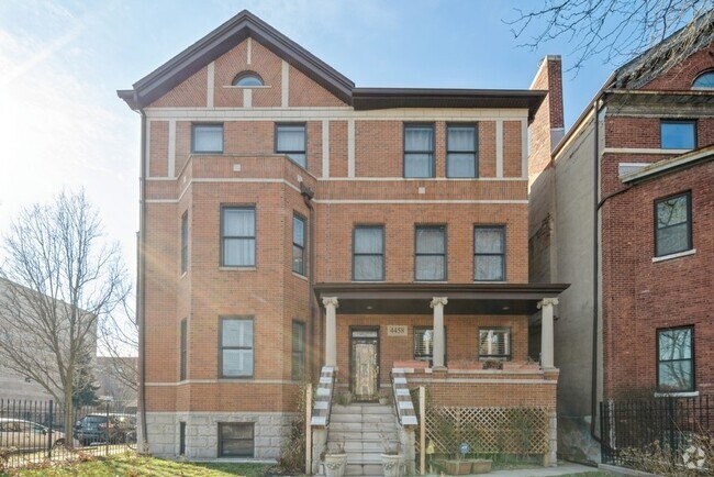 Building Photo - 4458 S Greenwood Ave Rental