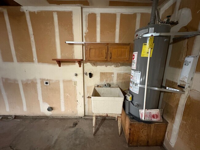 Photo - Charming home available now for rent in Ha...