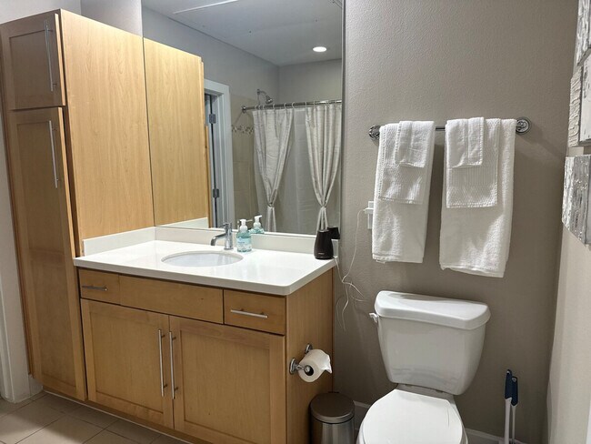 Photo - 4512-4518 Montrose Boulevard-SI ID1539477P Unit SI ID1539477P