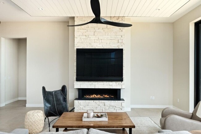 Photo - 37200 N Cave Creek Rd