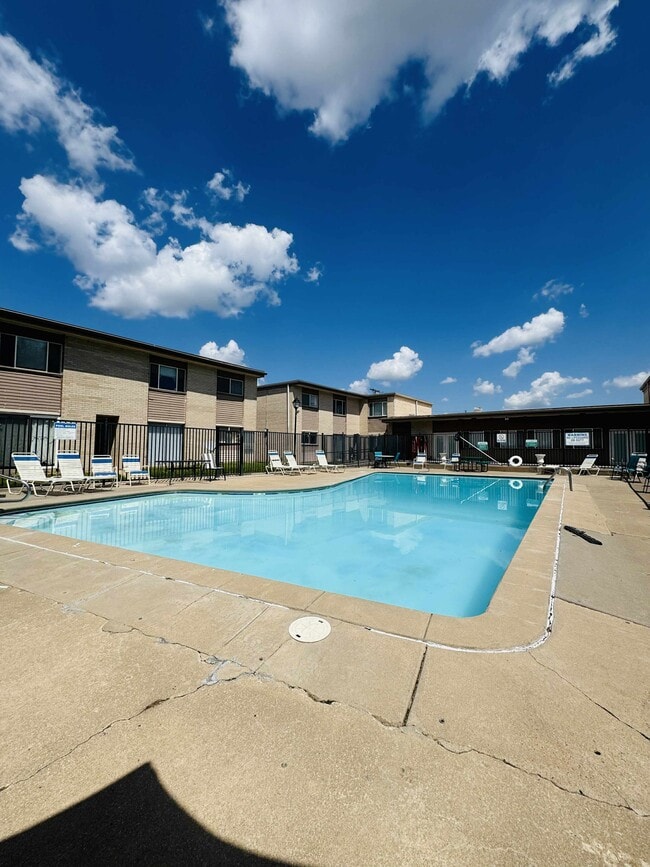 Pool - Sierra