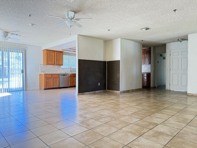 Photo - 3/2 with pool near Merced College