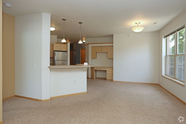 2BR, 2BA + Den - Bel Mora