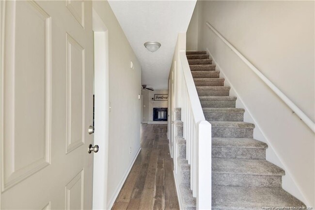 Photo - 5940 Laguna Dr