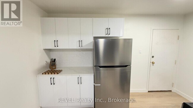 Photo - 60 Triller Ave