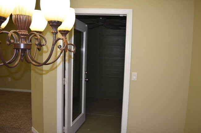 Patio - 1810 E Palm Ave Unit 7205