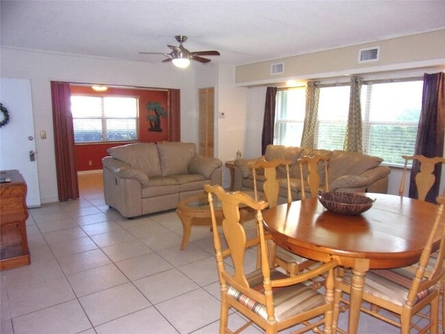 Photo - 3204 Colony Club Rd Unit 1