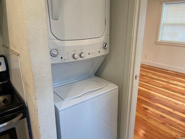 Photo - 325 N Jefferson St Unit 325 N Jefferson St. - #1