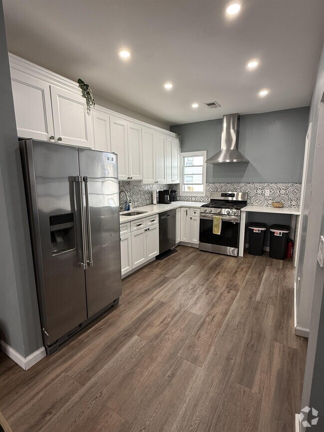 Building Photo - 256.5 Fairmount Ave Rental