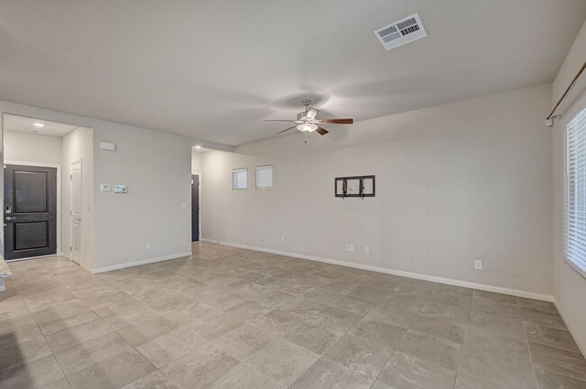 Photo - Spacious 4 Bedroom Home!