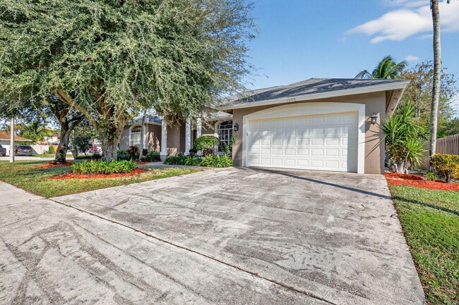 1500 Firethorn Dr