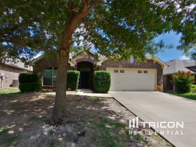 Photo - 207 Range Rd