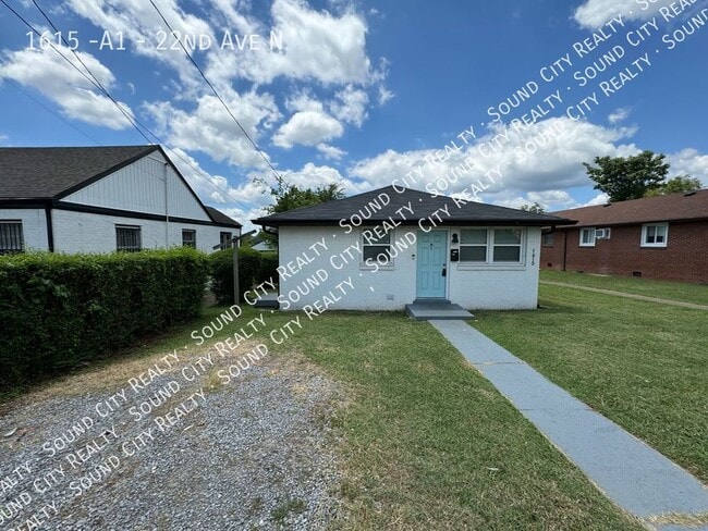 Photo - 2 Bed/ 1 Bath in triplex - North Nashville... Unit 22nd Ave N