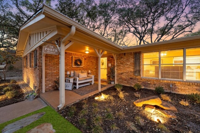 Photo - 5601 Westlawn Dr