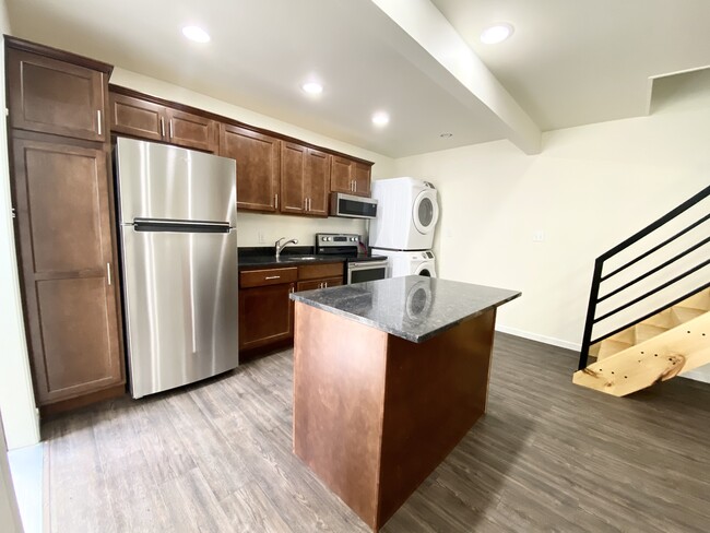740 Bloom Rd
