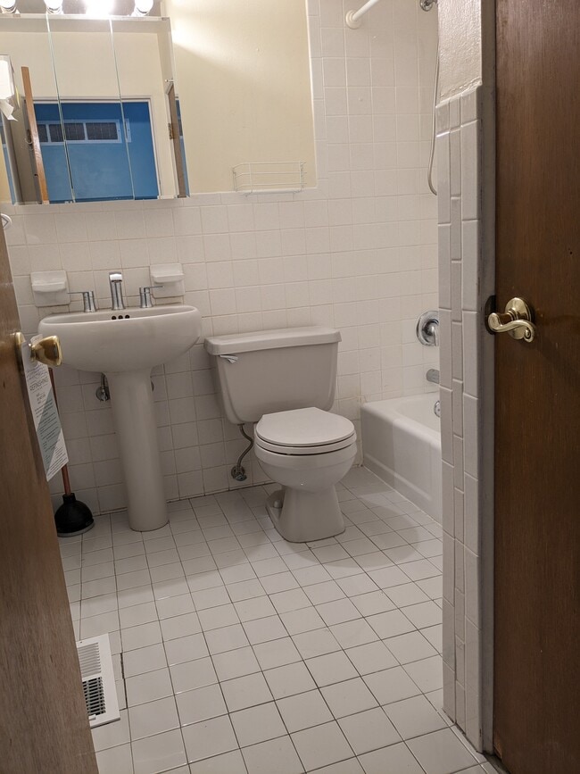 Photo - 18 Friese Dr Unidad Upper Level