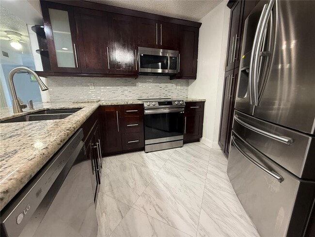 Building Photo - 8146 Thames Blvd Rental