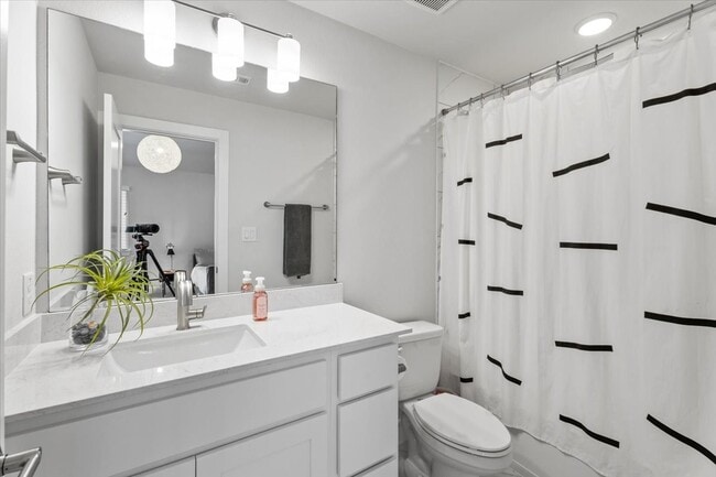 Photo - 28 Clearview Terrace Pl