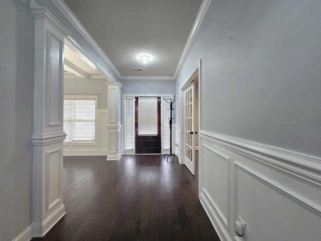 Photo - 8809 Crenshaw Dr