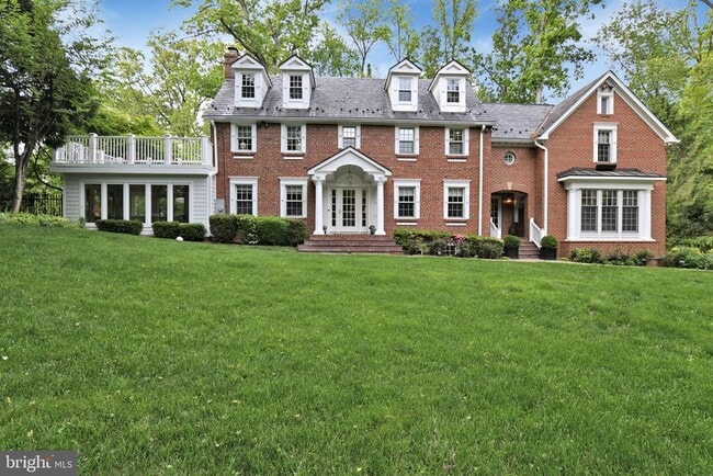 Photo - 6907 Bradley Blvd