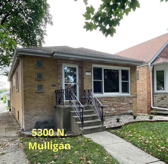 Building Photo - 5300 N Mulligan Ave Rental