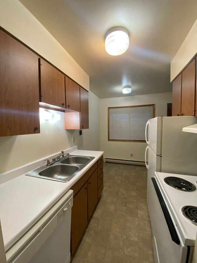 Photo - 2705 W Nob Hill Blvd Unit R-1