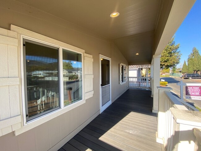 Photo - 3 Bedroom Mobile Home for Rent in Santa Rosa