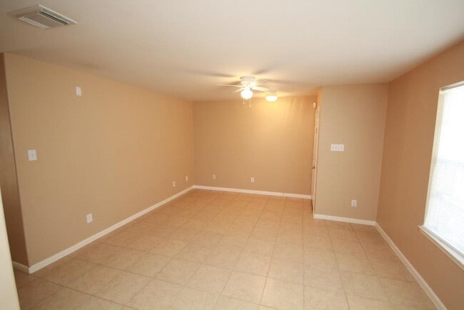 Photo - 6418 Mountain Pines Ln