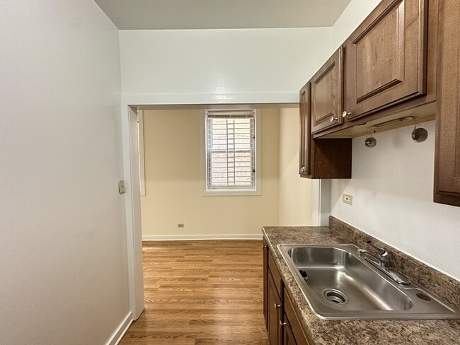 Photo - 1850 N Humboldt Blvd Unidad 703