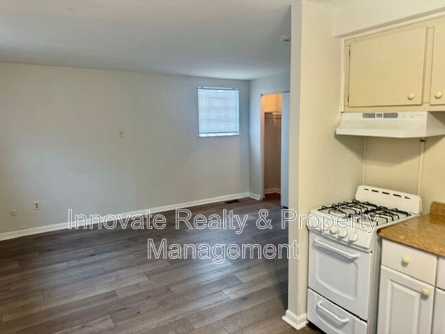 Photo - 9513 Hoff St