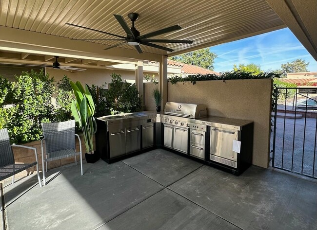 65 La Costa Dr